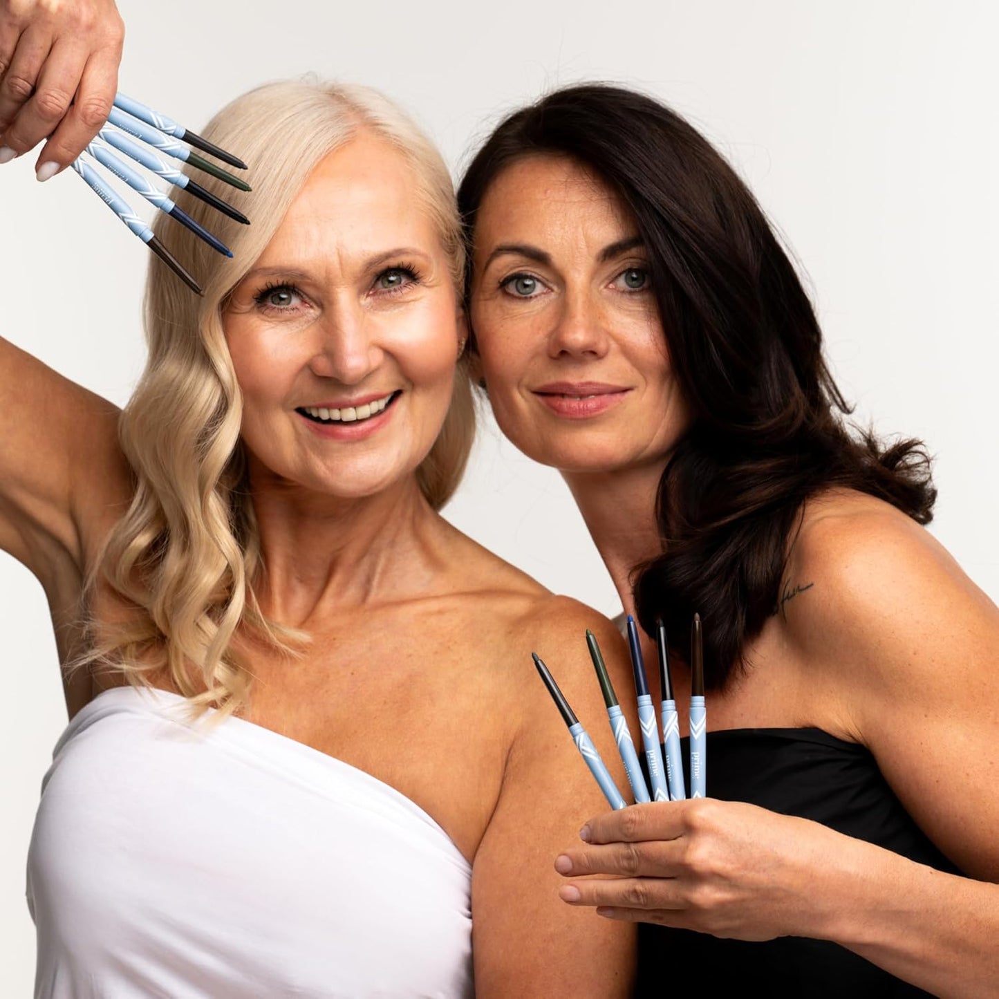 PrimeEyes Glide Eyeliner for Mature Women – Waterproof, Long-Stay and Mess-Proof – Gel Creme Texture, Discreet Sharpener and Effective Smudger (Mocha Shimmer)