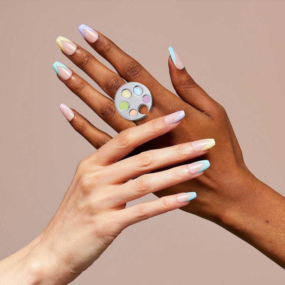 4 Pack Mini Nail Paint Art Palette Finger Rings Metal Manicure Palette Tools Makeup Palettes