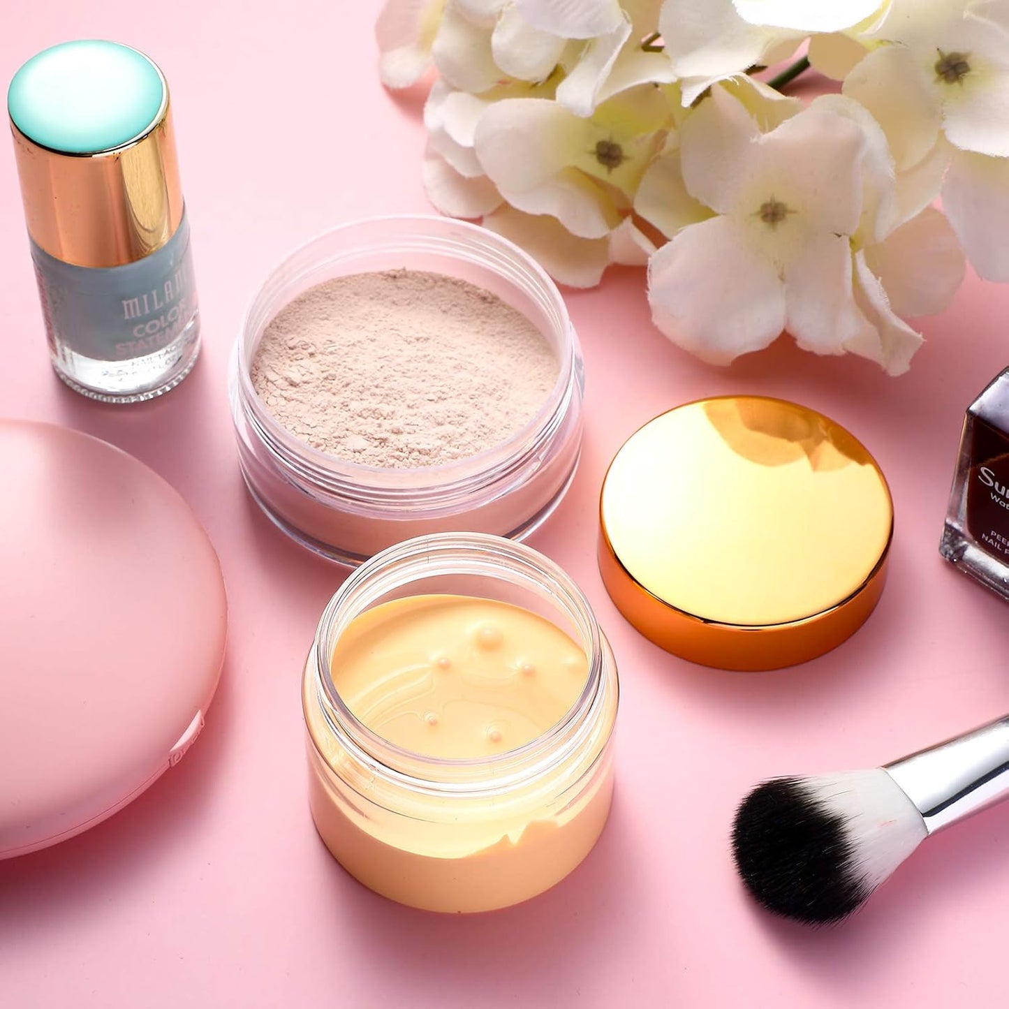 SATINIOR 100 Pcs Plastic Jars with Lids Small Containers Lids Wide Mouth Small Plastic Containers for Lotion Cream Rhinestones Body Butters Travel Storage(4 oz,Gold)